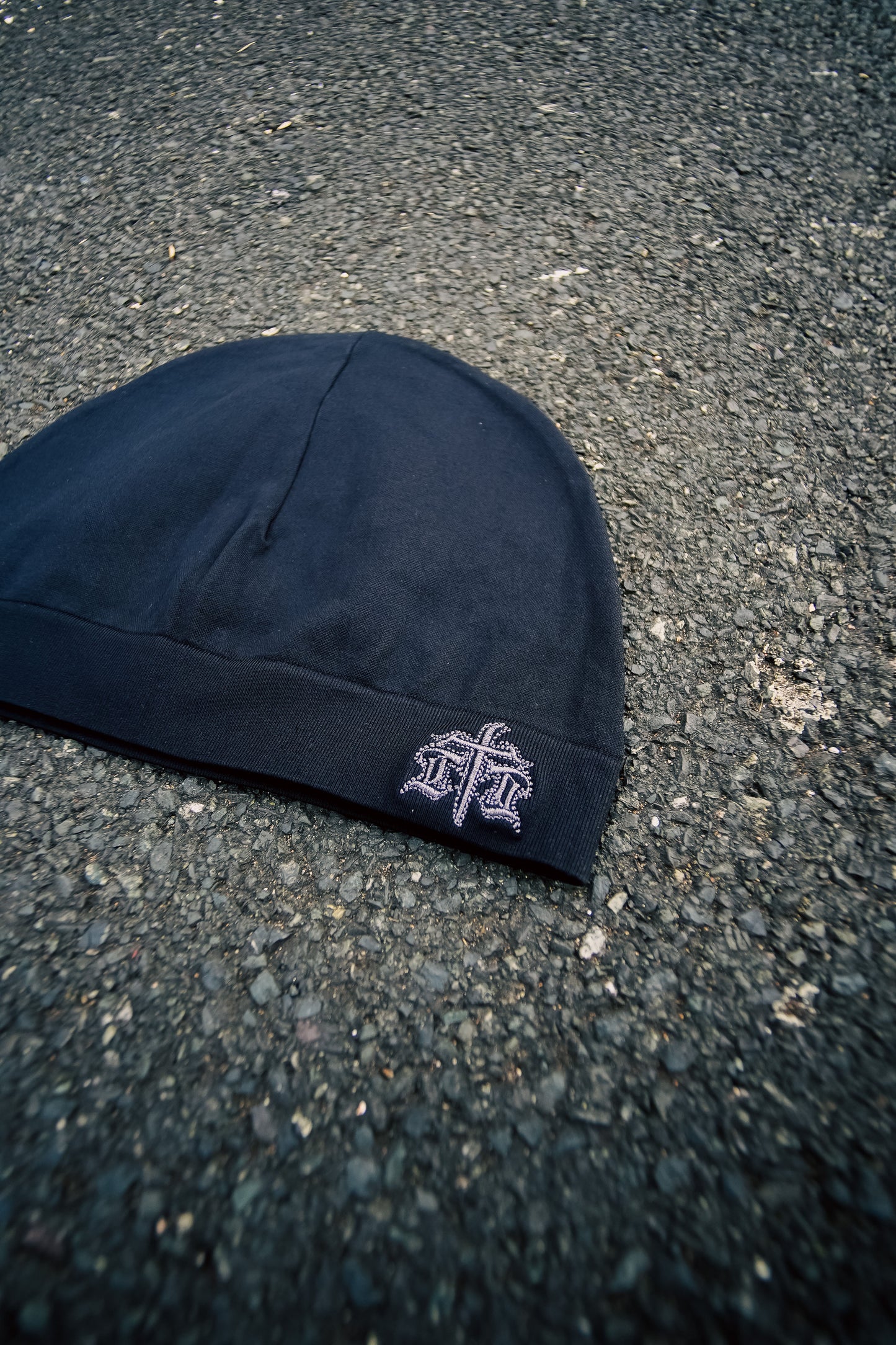 Skull Cap Beanie – Black [Reversible]